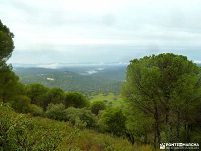 Comarca La Siberia; rutas de senderismo por madrid mochilas de acampada parque natural del hayedo de